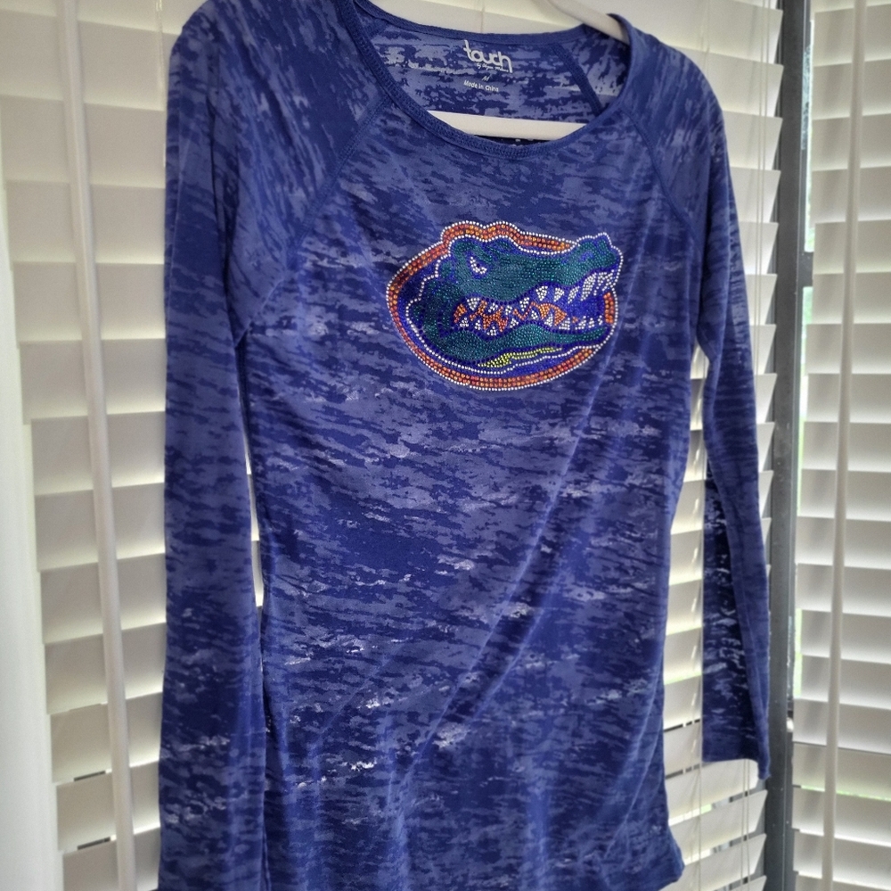 Blue Long Sleeve Gators Shirt w Crystal Gator 🧡💙